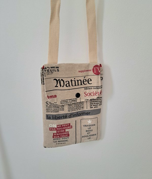Sac téléphone imprimé journal en coton beige