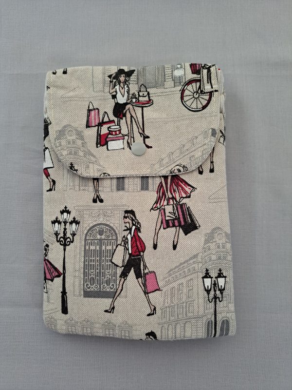 Pochette téléphone motifs féminin