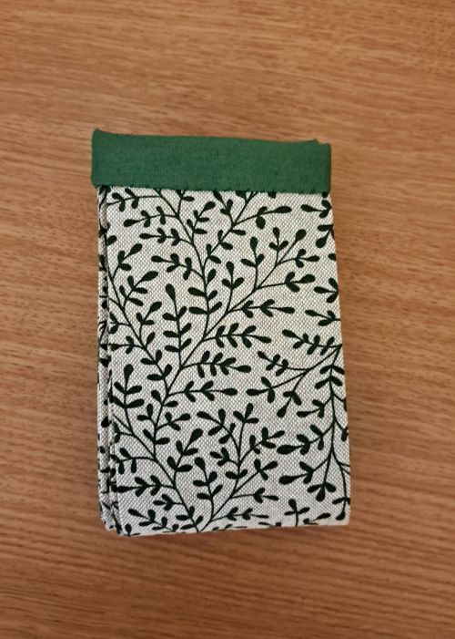 L'innovation Pli Vite : un sac qui se replie d'un geste et reste à la bonne hauteur pour éviter tout frottement au sol, même chargé.