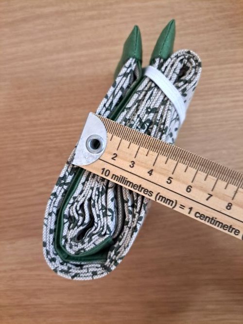 Vue de profil du sac Pli Vite Botanique avec mesure de la profondeur