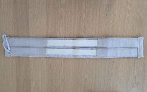 Grand sac de course en coton Pli-Vite Fleuri déplié, présentant des motifs floraux colorés et une grande capacité de rangement.