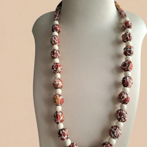 Collier Éclisse en tissu Liberty, perles florales confectionnées à la main.